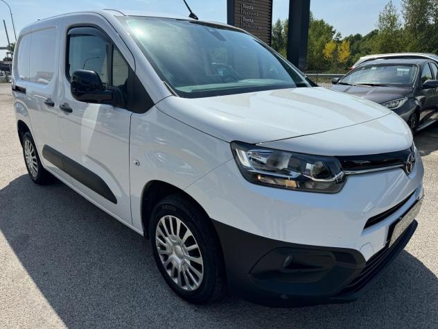 Toyota Proace City Verso 1.5D 100CV M/T L1 Executive - Foto 4
