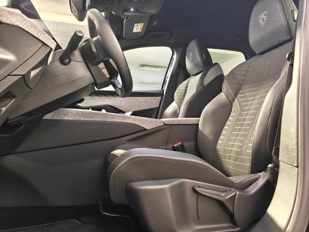 PEUGEOT 3008 3ª serie 3008 Hybrid 145 e-DCS6 GT - Foto 5