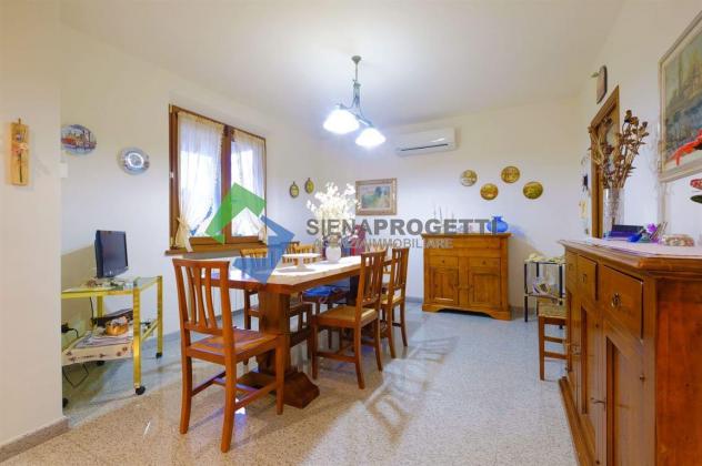 Villa indipendente con giardino, terrazzo e garage € 395.000 trattabili - Foto 12