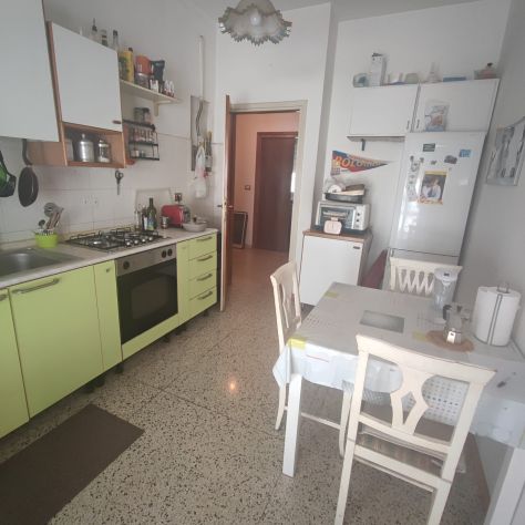 RIF 317-STANZA MATRIMONIALE IN AFFITTO – CENTRO STORICO DI BOLOGNA (VIA MARCONI) - Foto 4