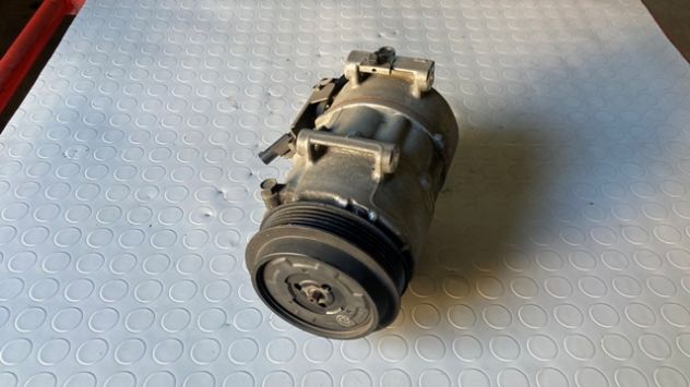 Compressore climatizzatore Mercedes Classe A150 W169 del 2007 (A0022301311) - Foto 2