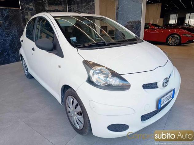 TOYOTA Aygo 1.0 12V VVT-i 5 porte Lounge rif. 23802140 - Foto 3