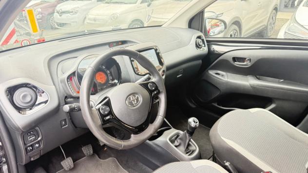 Toyota Aygo Connect 1.0 VVT-i 72 CV 5 porte x-play LED NAVI KAMERA PDC CERCHI 16 BLUETOOTH - Foto 8