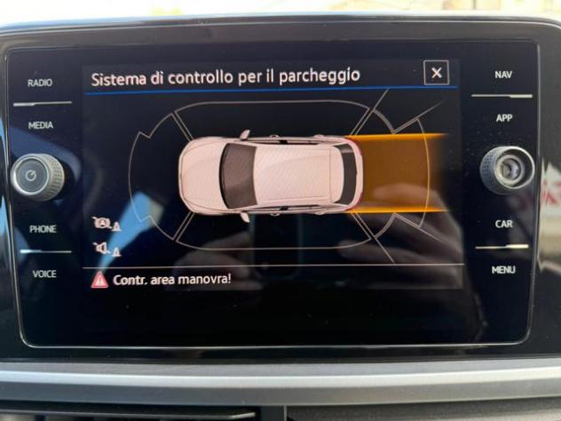 VOLKSWAGEN T-Roc 1.0 TSI Life OK NEOPATENTATI rif. 23982917 - Foto 10