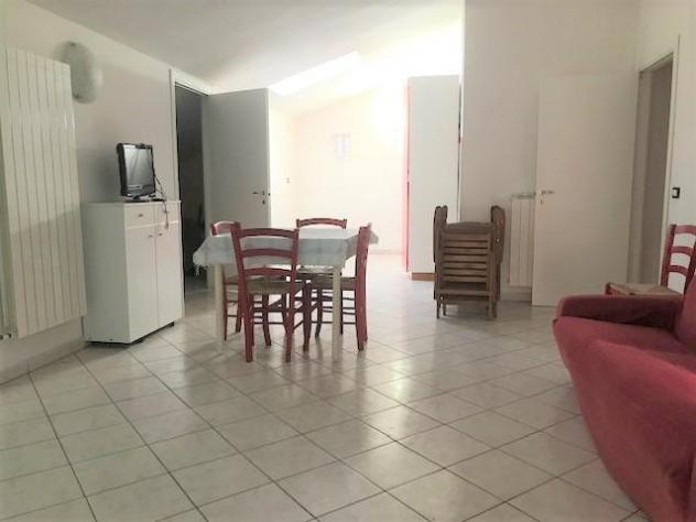 Attico in vendita a Marina di Pisa - Pisa 90 mq Rif: 945394