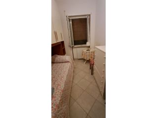 Camera disponibile per solo donne dal 9 agosto