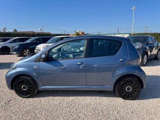 Toyota Aygo 1000 benzina ok neopatentati - Foto 6