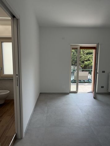 APPARTAMENTO APPENA RISTRUTTURATO A BARONISSI IN ZONA ACQUAMELA - Foto 4