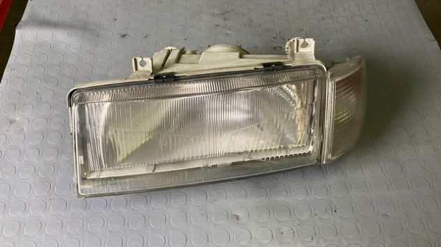 Faro anteriore SX Skoda Felicia del 2000 - Foto 3