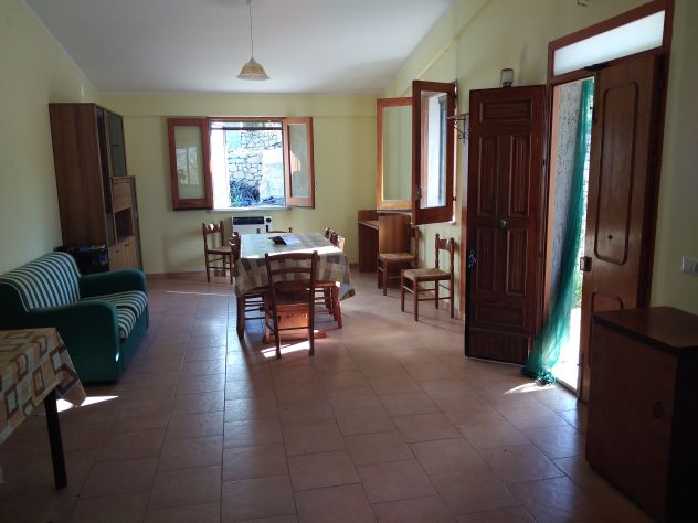 Appezzamento di terreno agricolo, con casa di abitazione, terreno di mq 32.621 - Foto 6