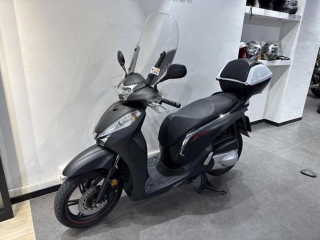 HONDA SH 300 i SPORT rif. 23996307 - Foto 9