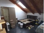 VIA VIVERONE MANSARDA LIBERA : 300 euro