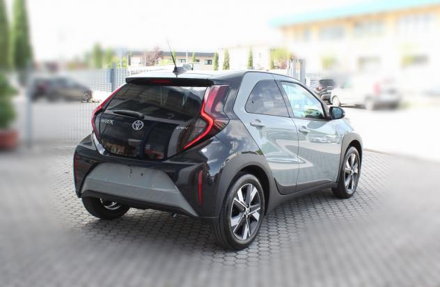 Toyota Aygo X 1.5 Hybrid 115 CV 5 porte Icon-KM0 - Foto 5