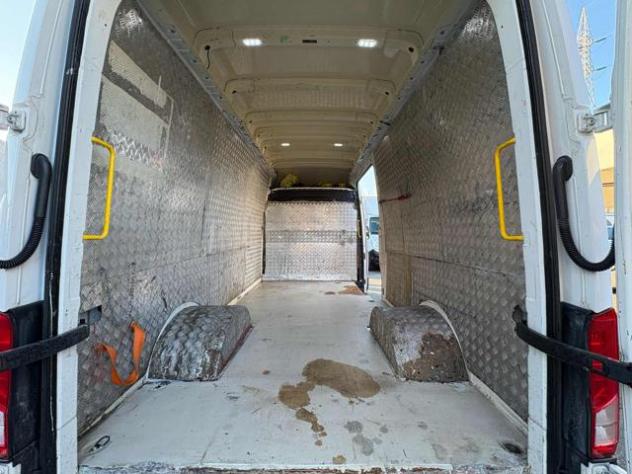 VOLKSWAGEN Crafter 35 2.0 BiTDI 177CV PL-TA ruote gemellate rif. 23180652 - Foto 9