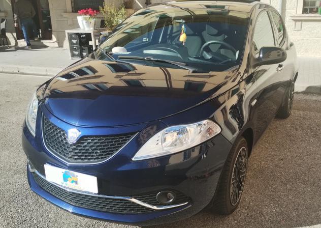 Lancia Ypsilon 1.2 69 CV 5 porte GPL Ecochic Gold - Foto 3