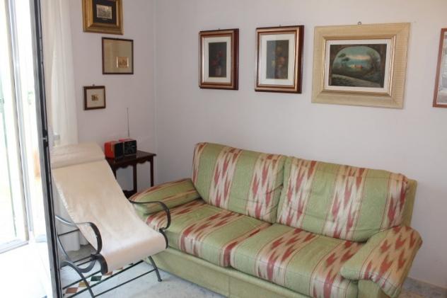 Alassio, Piazza Stalla, Bilocale piano secondo con ascensore, ampio terrazzo, doppio garage, posto auto e cantina - Foto 8