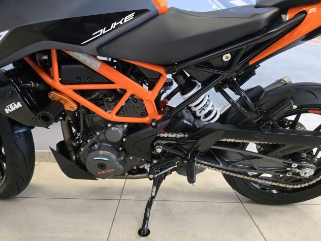 KTM 390 Duke 09/2023 - Km 28000 (A2) - Foto 8