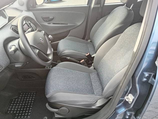 Lancia Ypsilon 1.0 FireFly 70cv S&S Hybrid SILVER - Foto 10