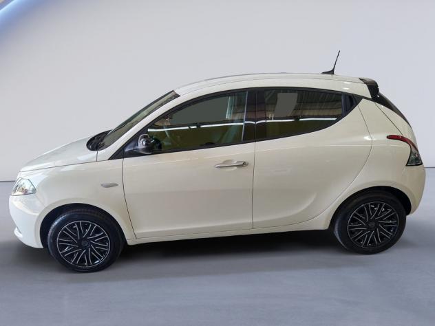 Lancia Ypsilon Ypsilon 1.0 firefly hybrid Oro s&s 70cv - Foto 2