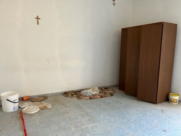 Roccadaspide, nel centro - soluzione semindipendente da ristrutturare - Foto 10
