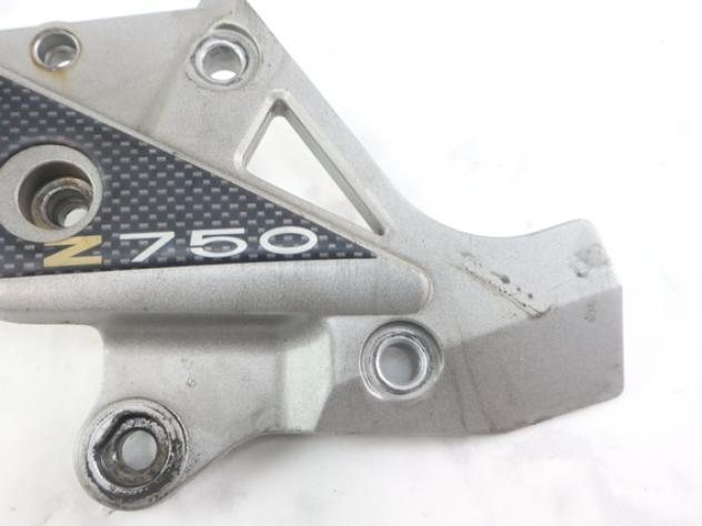 KAWASAKI Z 750 350630314 SUPPORTO PEDANA ANTERIORE DESTRA 03 - 06 FRONT RIGHT FOOTREST BRACKET - Foto 3
