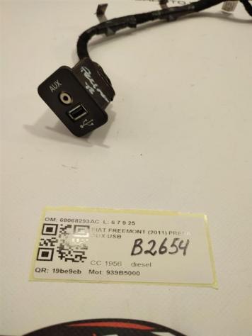 PRESA AUX/USB FIAT Freemont 1° Serie 68068293AC (11) - Foto 2