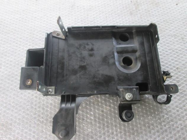 MR989182 SUPPORTO BATTERIA SMART FORFOUR 1.3 B 70KW AUT 5P (2005) RICAMBIO USATO 44590