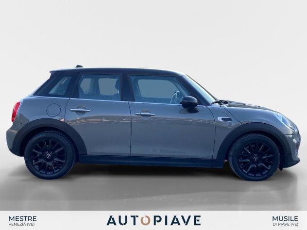 MINI Mini 5 porte Mini 5p 1.5 Cooper D Business auto - Foto 6