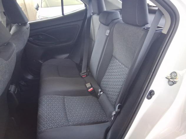 Toyota Yaris Cross 1.5H (116 CV) E-CVT Active - Foto 7