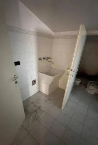 Immobile in asta di 132 m² con più di 5 locali e box auto doppio in vendita a Bernareggio - Foto 13