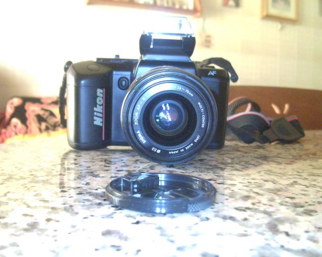 NIKON AF- F- 401 CON ZOOM SIGMA 28 x 70 - Foto 2