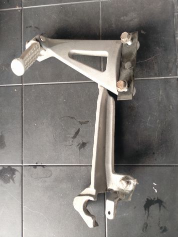 Pedaline passeggero Triumph RS/ST 955 DAL 2000 AL 2004 - Foto 5