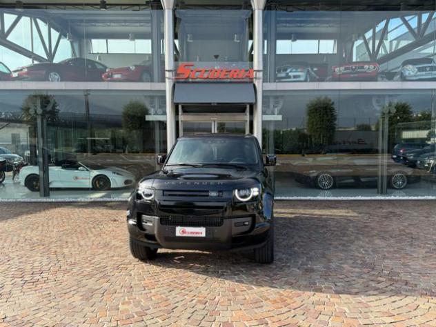 LAND ROVER Defender 110 3.0D I6 200 CV AWD Auto X-Dynamic SE rif. 23944186