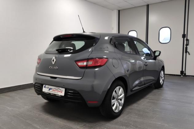Renault Clio GPL CASA MADRE 90cv MOSCHINO - Foto 7