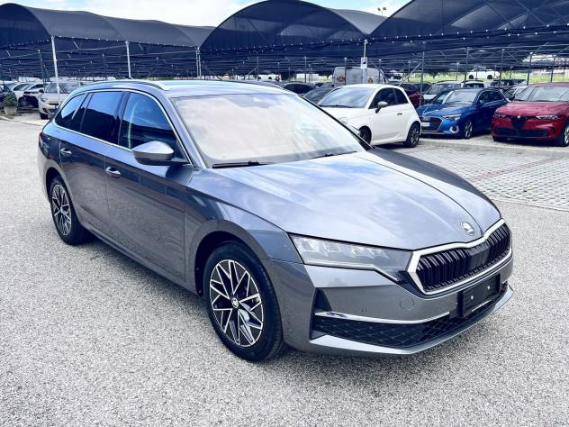 Škoda Octavia 2.0 TDI 150 CV DSG Wagon Executive - Foto 2