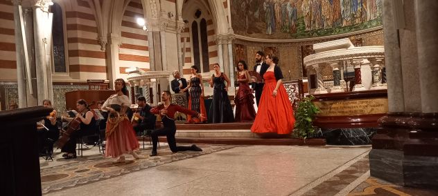Cantante lirica, organo, violini per matrimoni ed eventi - Foto 4