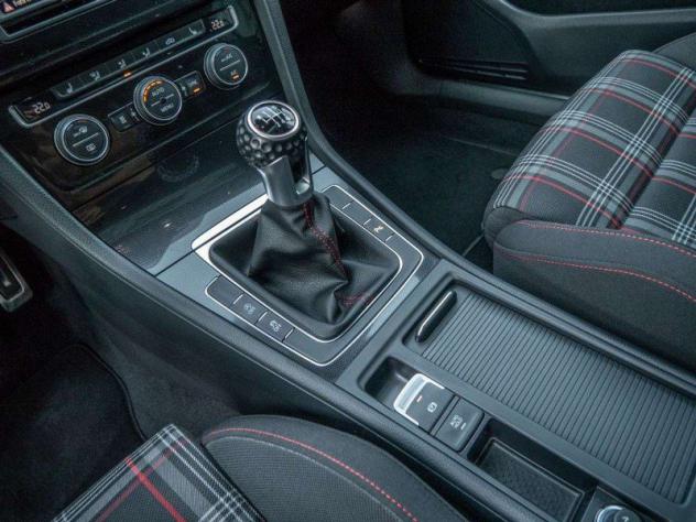 Volkswagen Golf Golf 2.0 TSI 5p. GTI Performance BlueMotion Technology - Foto 6