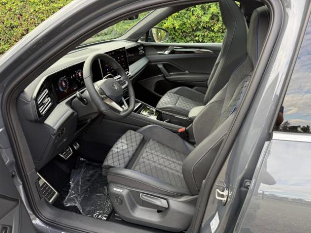 VOLKSWAGEN Tiguan 2.0 TDI 193 CV DSG 4MOTION MY26 R-Line Plus TETTO rif. 24037030 - Foto 10