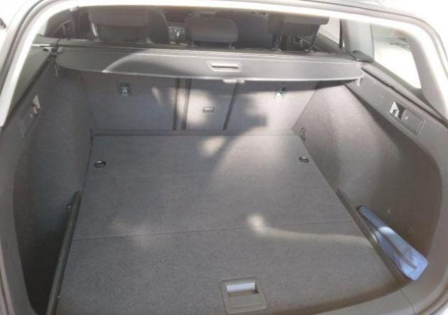 VOLKSWAGEN Golf Variant 2.0 TDI DSG Business rif. 23816616 - Foto 5