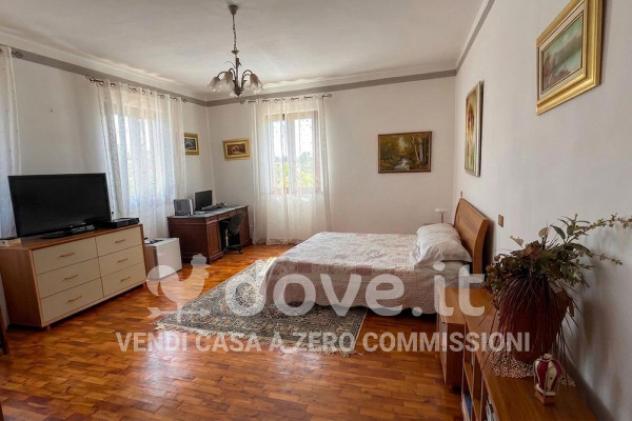 Casa indipendente di 235 m² con più di 5 locali in vendita a Montepulciano
