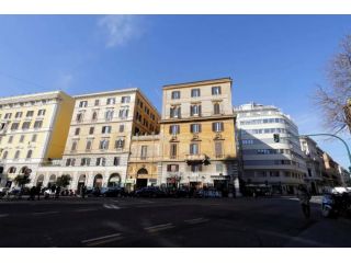 Flavia 28 Impressive 2 Bdr Apartment In Rome
