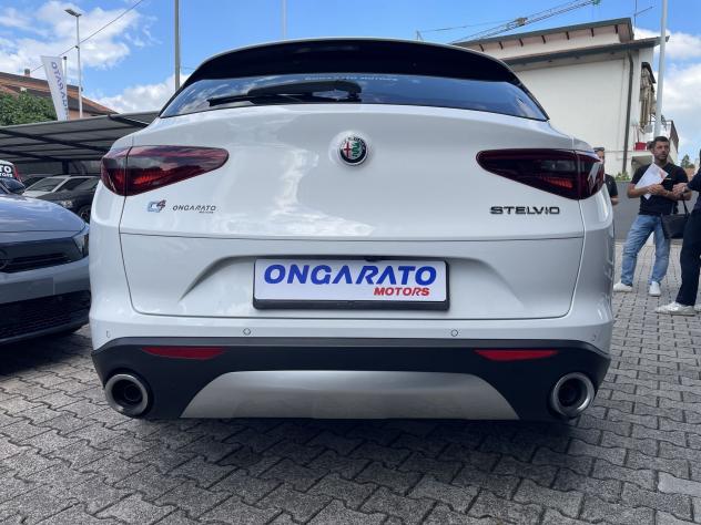 Alfa Romeo Stelvio 2.2 Turbo Diesel 210CV AT8 Q4 Executive - Foto 5