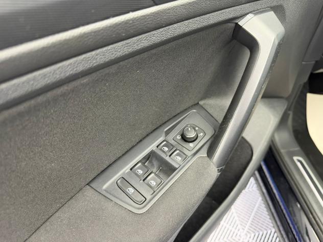 Volkswagen Tiguan 2.0 TDI 150 CV SCR DSG R-Line - Foto 7