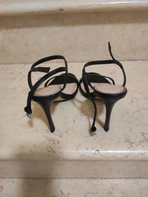 Vendo Scarpa con tacco ZARA WOMAN, misura n° 37 da donna - Foto 5