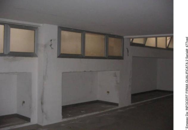 Immobile in asta di 245 m² in vendita a Parabita - Foto 2
