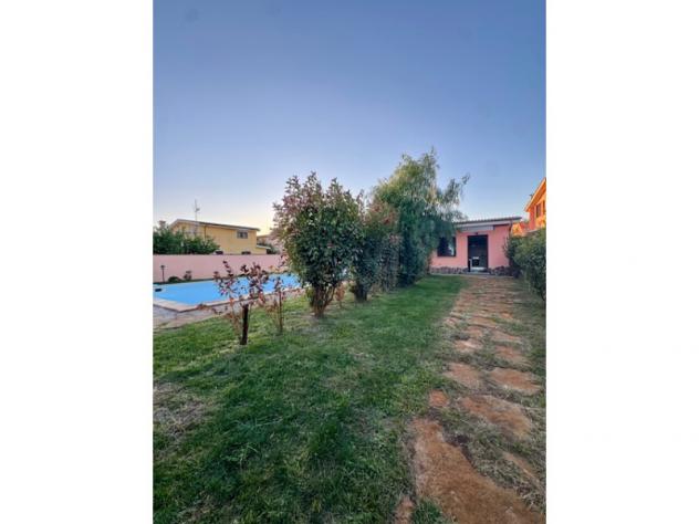 Villa in Circonvallazione Mare Australe