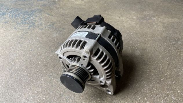 Alternatore Ford Ecosport 1.0 Ecoboost del 2022 (KN15-10300-AAA)