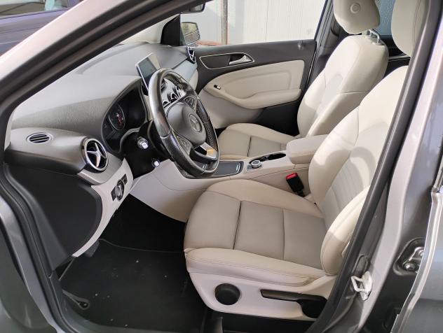 Mercedes-Benz Classe B B 180 d Automatic Sport - Foto 7