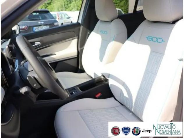 FIAT 600 Hybrid 110CV DCT6 MHEV La Prima NAVI Auto Nuova rif. 23968620 - Foto 9
