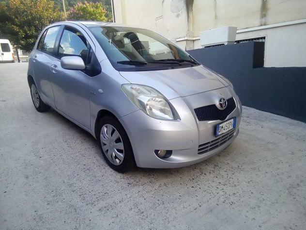 TOYOTA - Yaris - 1.4 D-4D 5p. - Foto 8